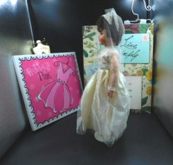 vinyl 50s bride side